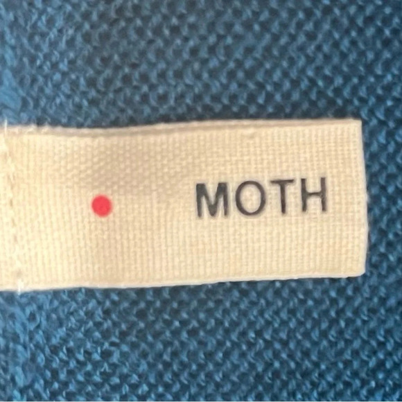 Moth v-neck tencel and wool blend full button front cardigan, size XS - Picture 3 of 6